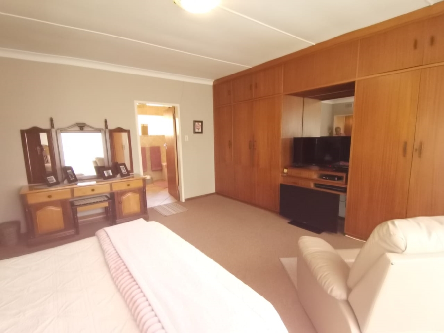 To Let 3 Bedroom Property for Rent in Panorama Free State